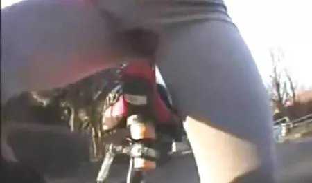 عیار عكس كون وكس با لباس سفید