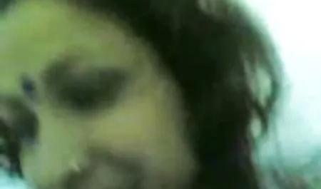 نوجوان پر زرق و برق هانا هیز در انجمن کیر تو کون مجموعه ریاست جمهوری سخت گیر می کند