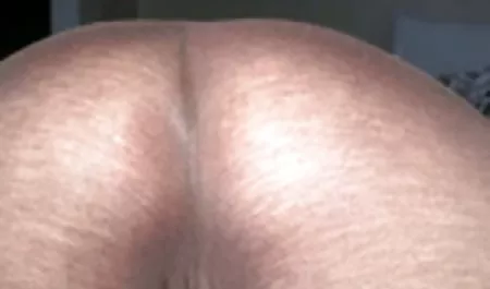 سبک سگ کوچولو روی عکس سکسی کس کون سینه تخت نرم