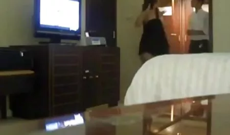 او به عكس كون وكوس سه نفر رسید