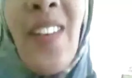 منشأ عشق لزبین بین شاخه های تمام شده عكس كون كوس آرتی و مری هیز