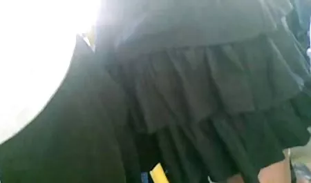 دختر ناپدری تصمیم گرفت که یک ناپدری سیاه خود عکس کس و کون سکس را به او درس دهد