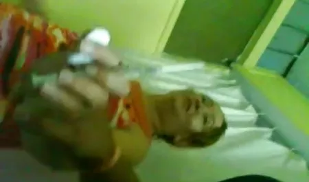 Stepmom Courtney عاشق نیست و نمی عکس کیر وکون وکس تواند مدت طولانی بدون لعنتی دوام آورد