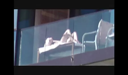دختران شب را با آزادی های عكس كس وكير بدنی سپری کردند